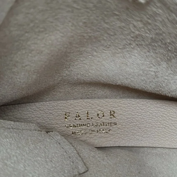 FALOR GENUINE LEATHER MADE IN ITALY CROSSBODY BAG BRAND NEW - Picture 4 of 5